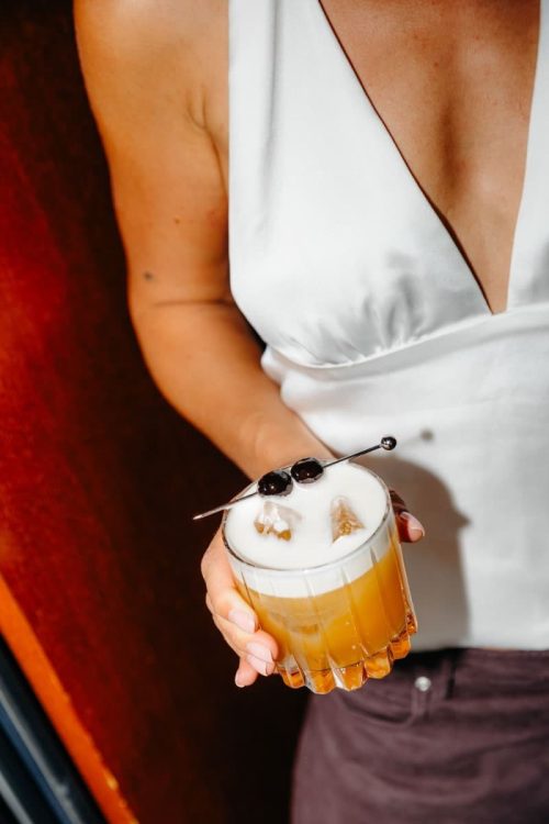ela-restobar-drinks-amaretto-sour-cocktail