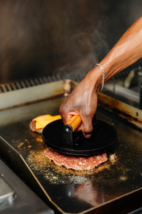 ela-restobar-kitchen-grilling-ela-smash-burger