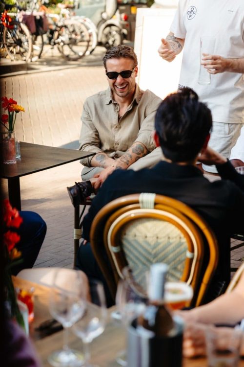 ela-restobar-terrace-seated-guests-1